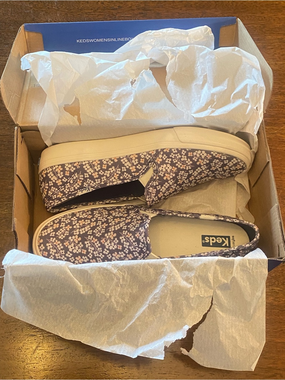 Keds Softerra Women’s Slip On Sneakers Floral Vintage Indigo Size 8.5M NIB